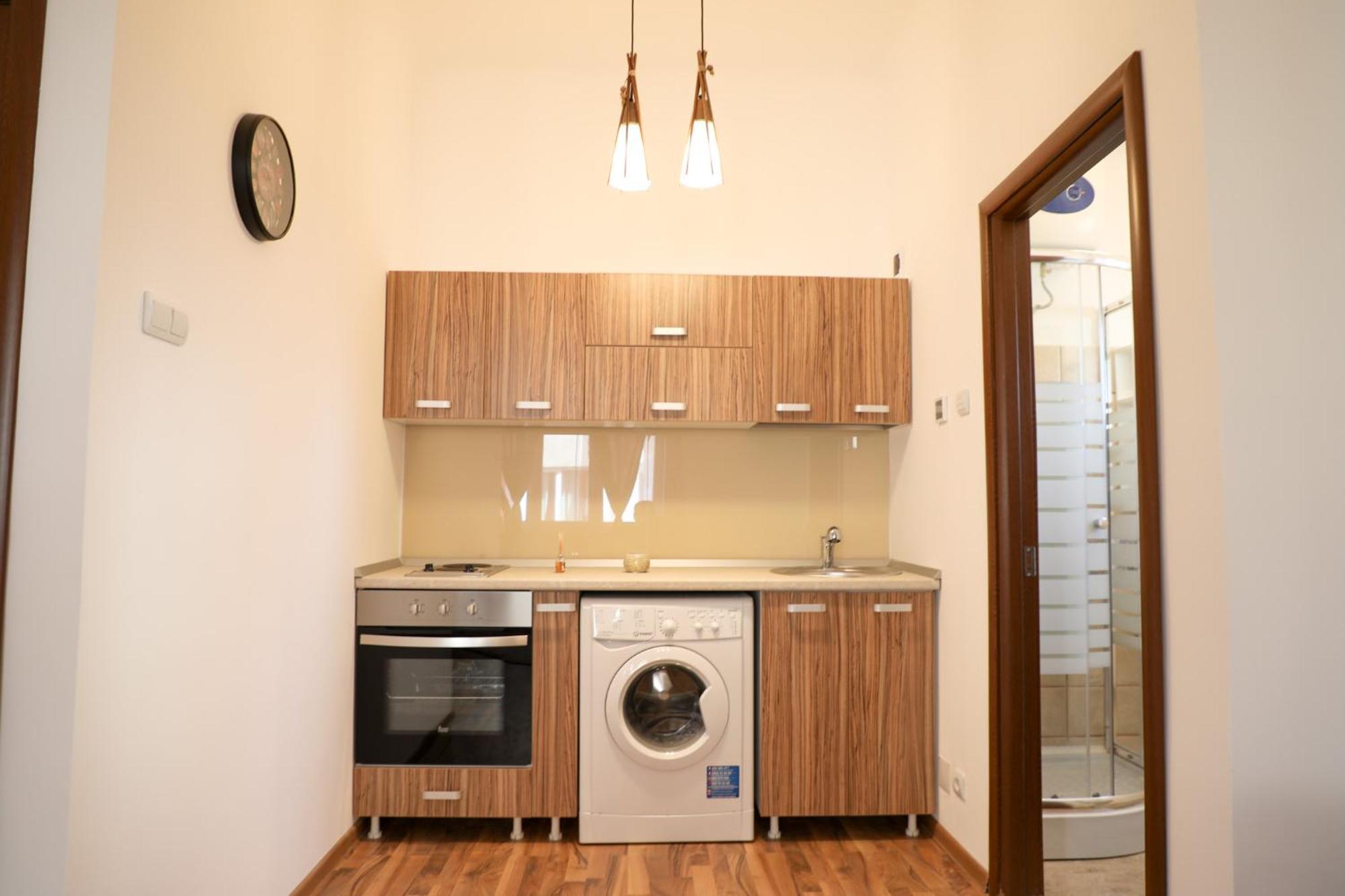 Ultracentral Apartament With Balcony - Old Town Boekarest Buitenkant foto